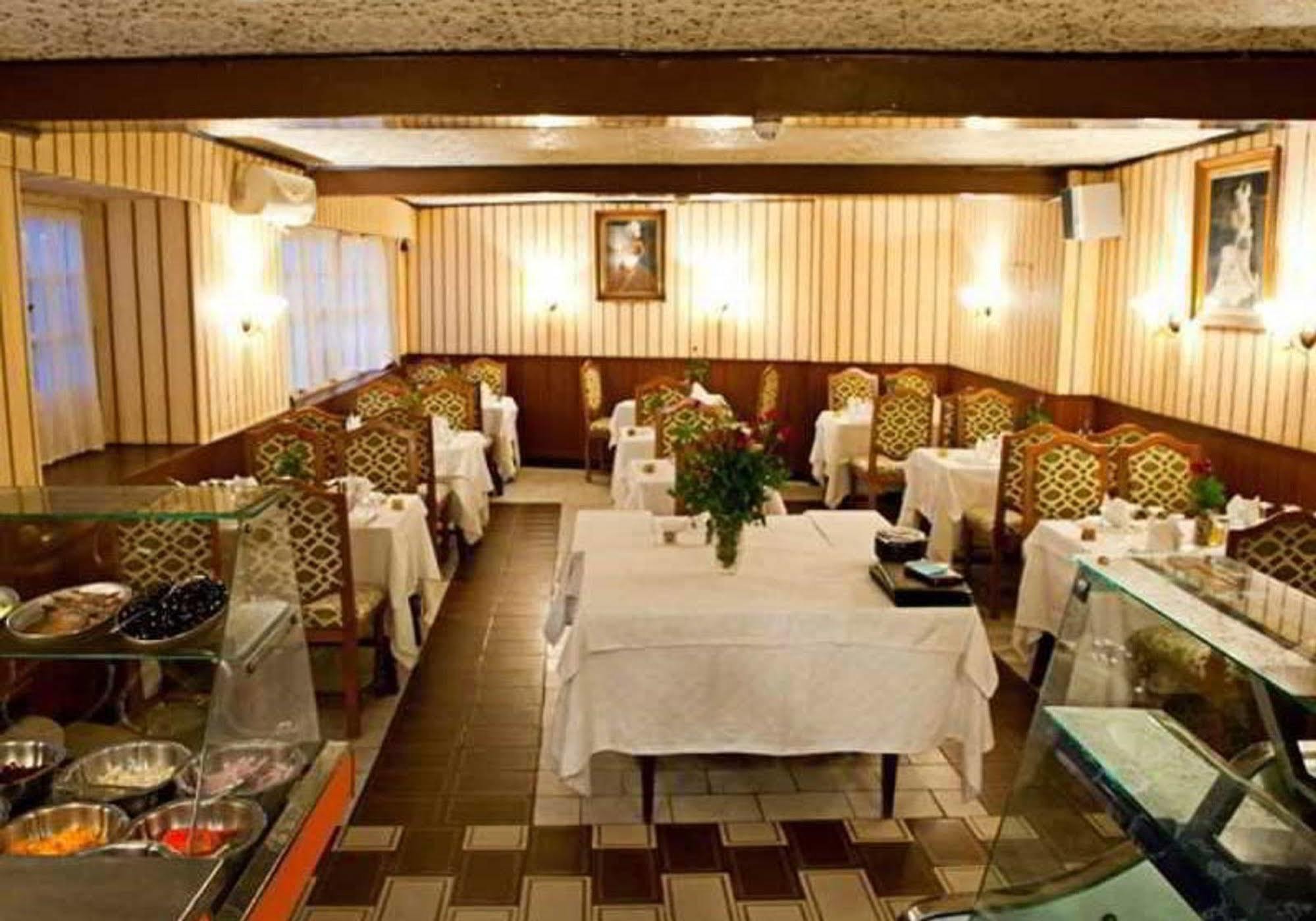 Hotel Suisse Algiers Екстер'єр фото