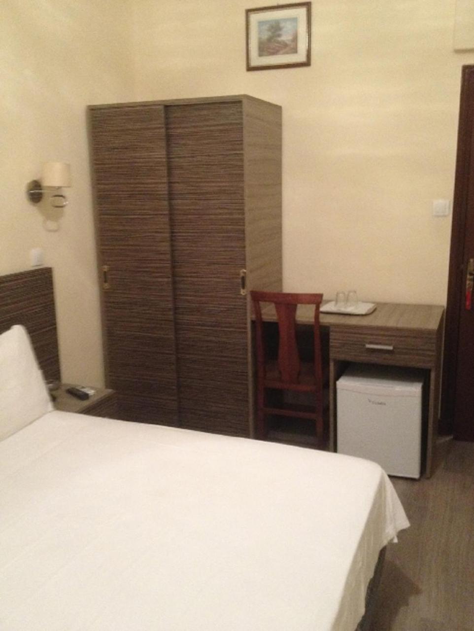 Hotel Suisse Algiers Екстер'єр фото